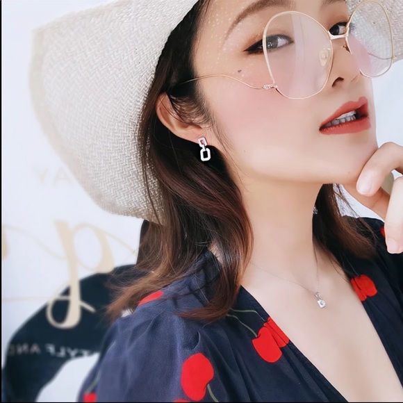 New Women’s 925 Silver Beautiful Diamond Ring - Picture 4 of 5